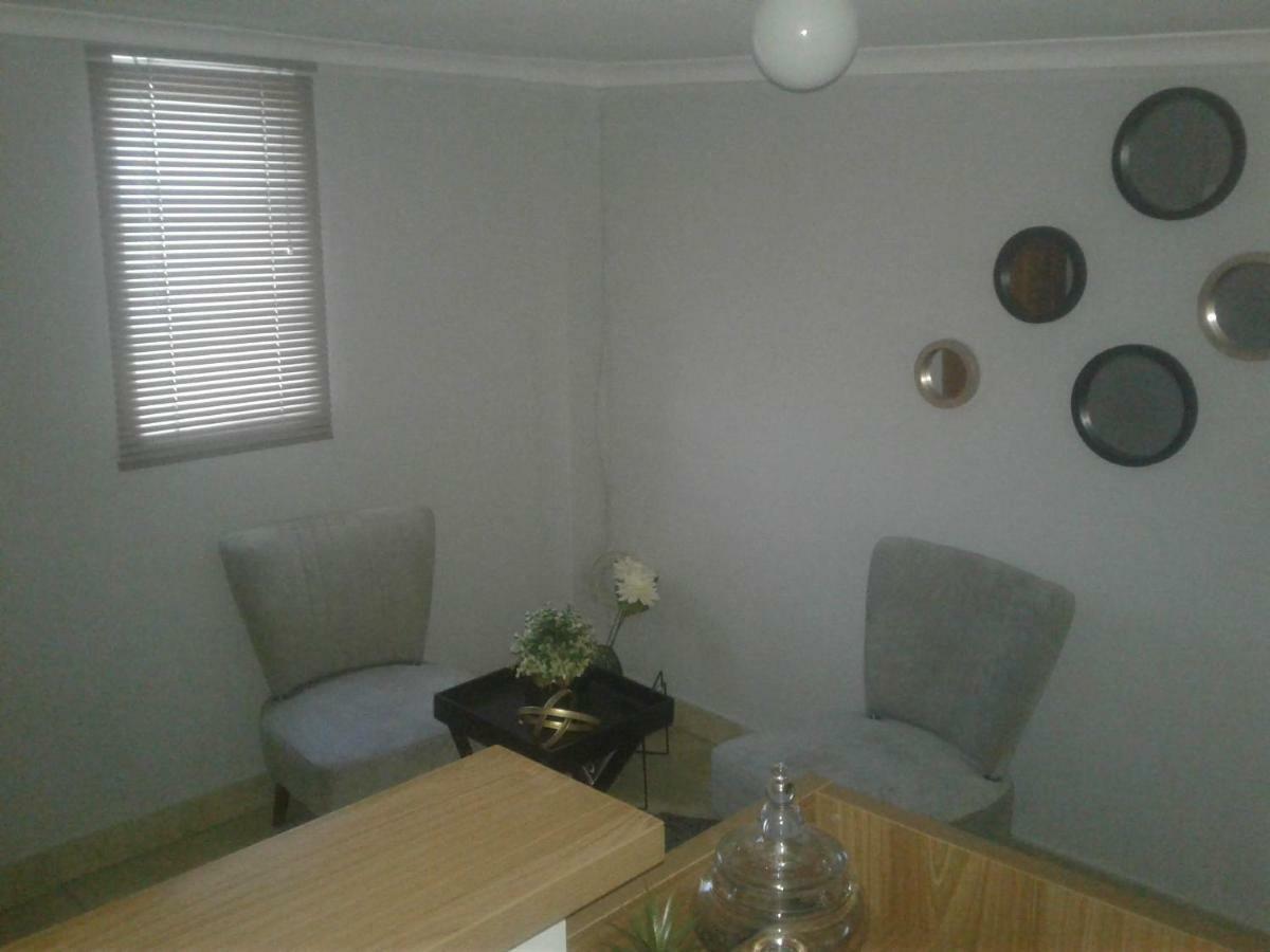 Denver Echo Exec. Guest House Maseru Luaran gambar